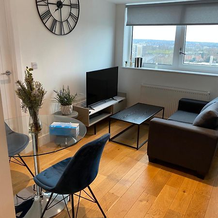 Morden 1 Bedroom City- Apt Central Stylish Living Croydon Exterior photo
