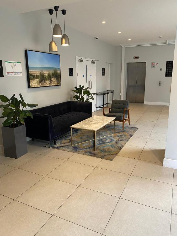Morden 1 Bedroom City- Apt Central Stylish Living Croydon Exterior photo